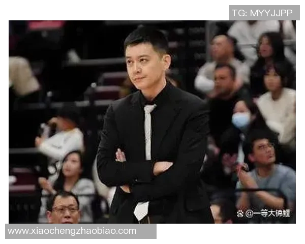 杨鸣：辽篮处于球队大变后的阵痛期，关键时刻没有人能安排处理